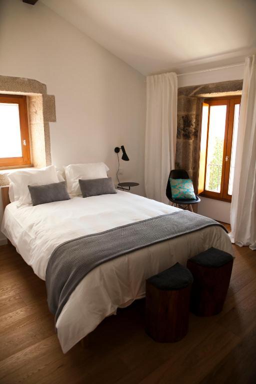 Os Lambrans Guest House Padrón Rom bilde